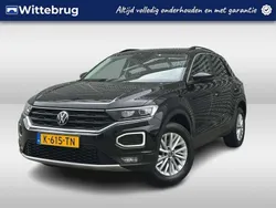 Zwart Gebruikt 2021 VW T-Roc Style SUV | € 23.750 (Eerlijke prijs)