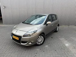 Beige Gebruikt 2010 Renault Scénic III Expression MPV | € 4.450 (Goede deal)