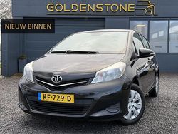 Zwart Gebruikt 2012 Toyota Yaris Hatchback | € 4.443 (Iets duurder)