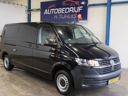 Zwart Gebruikt 2021 VW T6.1 Van | € 17.650 (Goede deal)