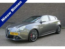 Grijs Gebruikt 2013 Alfa Romeo Giulietta Distinctive Hatchback | € 7.445 (Eerlijke prijs)
