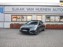 Grijs Gebruikt 2021 Audi A3 Sportback S-Line Hatchback | € 32.950