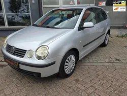 Grijs Gebruikt 2004 VW Polo Hatchback | € 1.490 (Eerlijke prijs)
