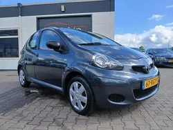 Grijs Gebruikt 2011 Toyota Aygo Hatchback | € 2.699 (Goede deal)