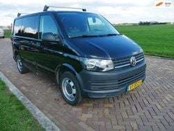 Zwart Gebruikt 2016 VW T6 Highline Van | € 6.999