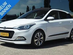Wit Gebruikt 2017 Hyundai i20 Premium Hatchback | € 12.950 (Iets duurder)