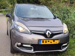 Grijs Gebruikt 2013 Renault Scénic III Bose Edition MPV | € 5.000 (Eerlijke prijs)