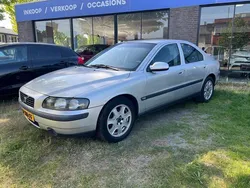 Grijs Gebruikt 2001 Volvo S60 Sedan | € 2.950 (Duur)