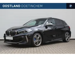 Zwart Gebruikt 2023 BMW M135 Comfort Edition Hatchback | € 51.950 (Duur)