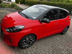 Rood Gebruikt 2020 Hyundai i10 Premium Hatchback | € 15.000 (Iets duurder)