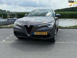 Grijs Gebruikt 2017 Alfa Romeo Stelvio SUV | € 24.450 (Goede deal)