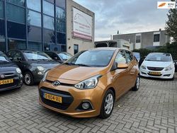 Oranje Gebruikt 2015 Hyundai i10 Hatchback | € 7.499 (Eerlijke prijs)