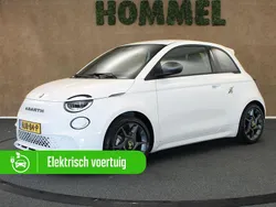 Wit Nieuw 2024 Abarth 500e Hatchback | € 30.245