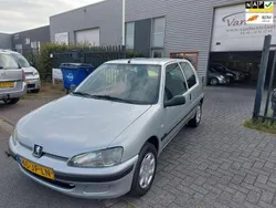 Grijs Gebruikt 2002 Peugeot 106 Hatchback | € 999 (Eerlijke prijs)
