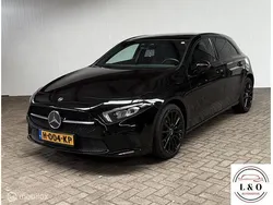 Zwart Gebruikt 2018 Mercedes A250 Prestige Hatchback | € 23.450 (Eerlijke prijs)
