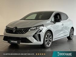 Gris rafale (kqj) Gebruikt 2023 Renault Clio V Techno Hatchback | € 23.200 (Iets duurder)