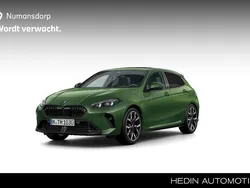 Groen Nieuw 2025 BMW 120 M Sport Hatchback | € 60.629 (Duur)