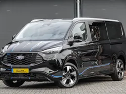 Zwart Nieuw 2025 Ford Tourneo Sport Van | € 69.950