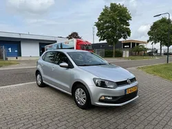 Grijs Gebruikt 2016 VW Polo Hatchback | € 5.995 (Goede deal)