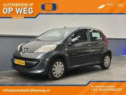 Grijs Gebruikt 2008 Peugeot 107 Urban Move Hatchback | € 1.750 (Eerlijke prijs)