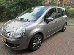 Grijs Gebruikt 2012 Renault Modus Night&Day MPV | € 7.450