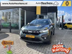Groen, metallic lak Gebruikt 2024 Dacia Sandero Extreme Hatchback | € 21.445 (Iets duurder)