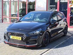 Zwart Gebruikt 2020 Hyundai i30 Hatchback | € 29.745 (Eerlijke prijs)