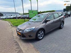 Bruin Gebruikt 2014 Ford Focus Stationwagen | € 3.499 (Super prijs)