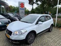 Wit Gebruikt 2013 Suzuki SX4 S-Cross Exclusive SUV | € 11.950 (Eerlijke prijs)