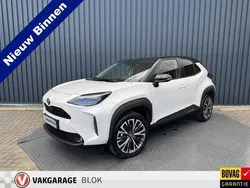 Wit Gebruikt 2022 Toyota Yaris Cross Executive SUV | € 28.450 (Eerlijke prijs)