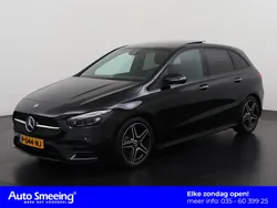 Zwart Gebruikt 2022 Mercedes B200 AMG line MPV | € 33.395 (Iets duurder)