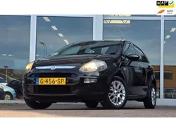 Zwart Gebruikt 2011 Fiat Punto Business Hatchback | € 2.744 (Eerlijke prijs)