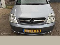 Grijs Gebruikt 2005 Opel Meriva MPV | € 1.650 (Eerlijke prijs)