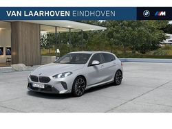 Grijs Nieuw 2025 BMW 120 Comfort Edition Hatchback | € 53.171 (Eerlijke prijs)