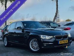Bruin Gebruikt 2016 BMW 330 Executive Sedan | € 15.900 (Goede deal)