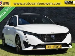 Wit Gebruikt 2023 Peugeot 308 GT Hatchback | € 26.925 (Eerlijke prijs)