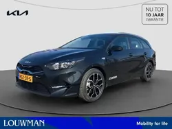 Aurora black (donker zwart metallic) Gebruikt 2025 Kia Ceed Sportswagon Comfort Stationwagen | € 29.995 (Duur)