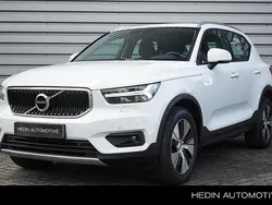 Wit Gebruikt 2021 Volvo XC40 Core SUV | € 36.995 (Eerlijke prijs)