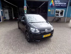 Zwart Gebruikt 2016 VW up! Move Hatchback | € 6.950 (Goede deal)