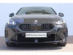 Saphirschwarz metallic (475) (zwart metallic) Nieuw 2025 BMW 220 Comfort Edition Coupé | € 61.289