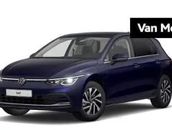 Blauw Gebruikt 2022 VW Golf VIII Pro Hatchback | € 26.900 (Goede deal)