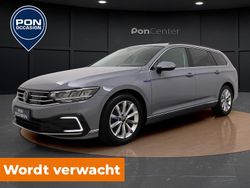 Grijs Gebruikt 2022 VW Passat GTE Stationwagen | € 24.450 (Goede deal)