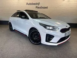 Wit, metallic lak Gebruikt 2019 Kia ProCeed 2 Hatchback | € 21.995 (Eerlijke prijs)
