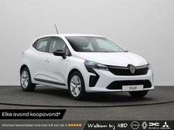 Wit Nieuw 2025 Renault Clio V Evolution Hatchback | € 22.975 (Goede deal)