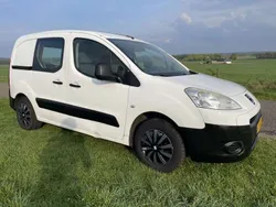 Wit Gebruikt 2010 Peugeot Partner Comfort MPV | € 3.500 (Iets duurder)