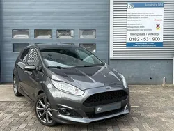 Grijs Gebruikt 2017 Ford Fiesta ST-Line Hatchback | € 7.999 (Eerlijke prijs)