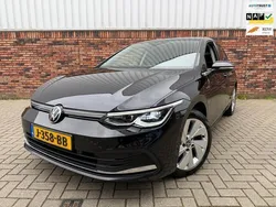 Zwart Gebruikt 2020 VW Golf VII Style Hatchback | € 20.750 (Goede deal)