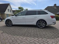 Wit Gebruikt 2020 Skoda Superb SportLine Stationwagen | € 32.000 (Eerlijke prijs)