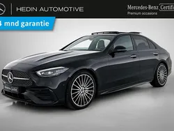 Zwart, metallic lak Gebruikt 2023 Mercedes C180 AMG line Sedan | € 49.900 (Duur)