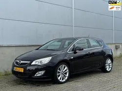 Zwart Gebruikt 2010 Opel Astra Cosmo Hatchback | € 3.899 (Eerlijke prijs)